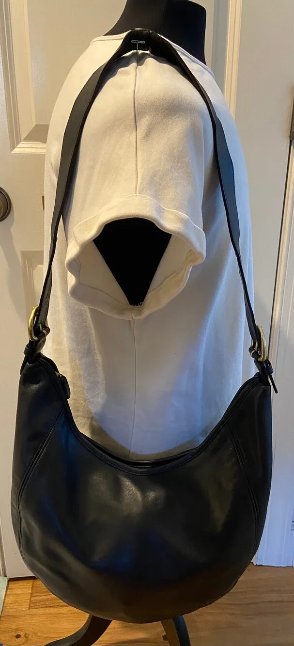Vintage COACH Wooster Hobo Black Style 4142 Classic 1994 - Black / Lightweight